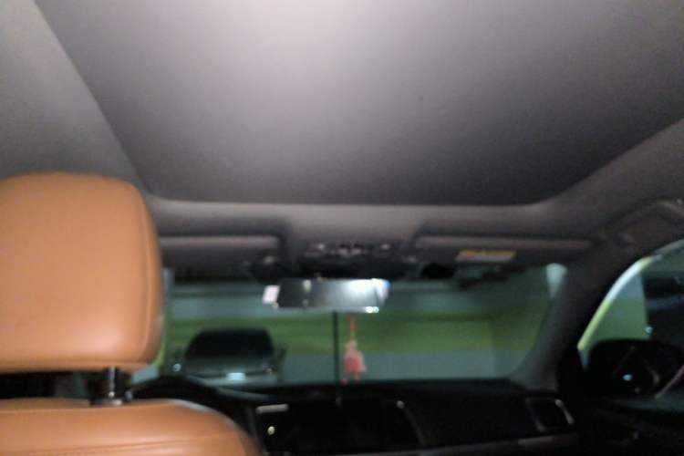 Used Toyota Highlander 2018 2.0T Four-Wheel Drive Knight Edition 7 Seats China VI Standard Headliner