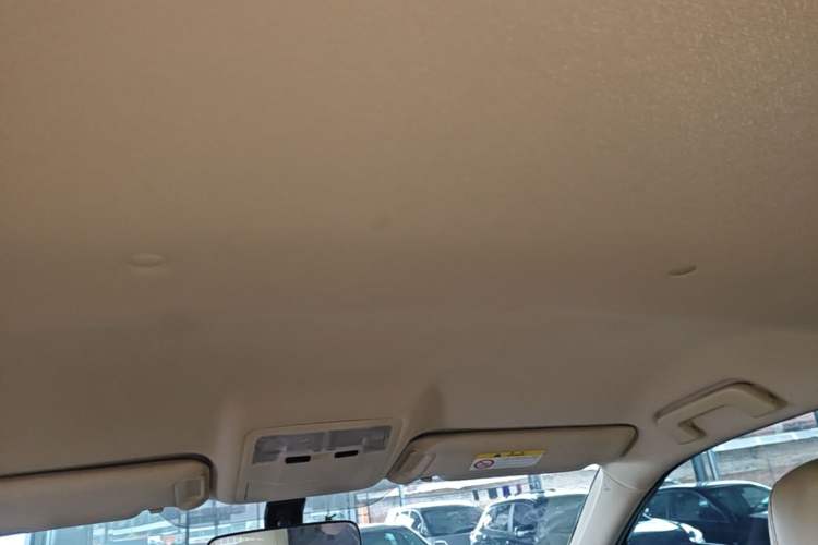Used Toyota Highlander 2018 2.0T Two-Wheel Drive Elite Version 5 Seats China VI Standard Headliner