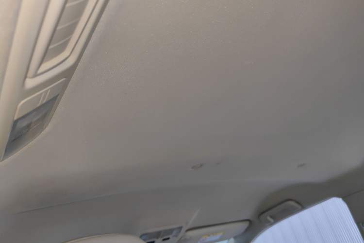 Used Toyota Highlander 2018 2.0T Four-Wheel Drive Elite Edition 7 Seats China VI Standard Headliner