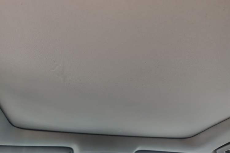 Used Toyota Highlander 2018 2.0T Four-Wheel Drive Luxury Version 7 Seats China VI Standard Headliner