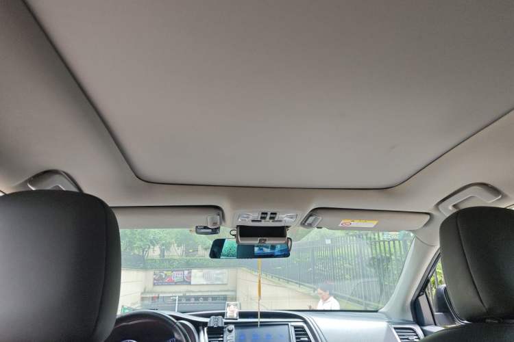 Used Toyota Highlander 2018 2.0T Four-Wheel Drive Luxury Version 7 Seats China VI Standard Headliner