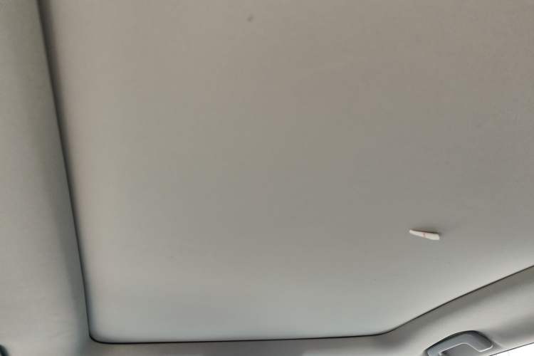 Used Toyota Highlander 2018 2.0T Four-Wheel Drive Prestige Version 7 Seats China V Emission Standard Headliner