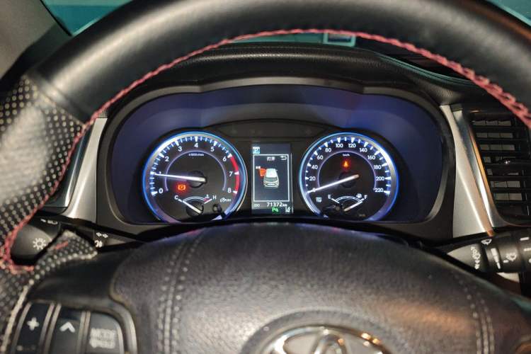 Used Toyota Highlander 2018 2.0T Four-Wheel Drive Luxury Version 7 Seats China VI Standard Instrument Cluster
