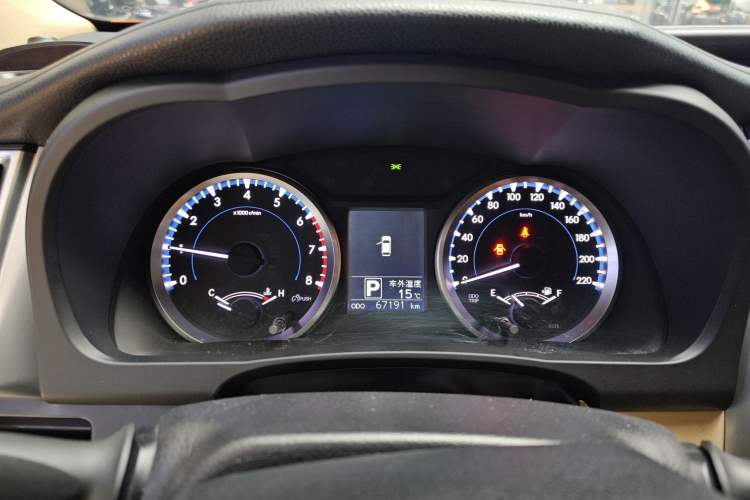 Used Toyota Highlander 2018 2.0T Two-Wheel Drive Elite Edition 7 Seats China VI Standard Instrument Cluster