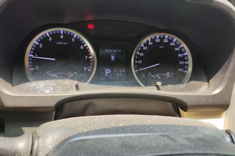 Used Toyota Highlander 2018 2.0T Two-Wheel Drive Elite Edition 7 Seats Emission Standard China V Instrument Cluster