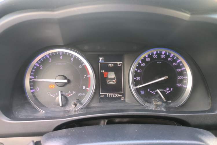 Used Toyota Highlander 2018 2.0T Four-Wheel Drive Luxury Version 7 Seats China VI Standard Instrument Cluster