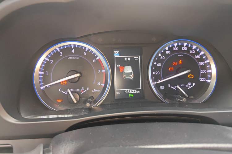 Used Toyota Highlander 2018 2.0T Four-Wheel Drive Luxury Edition 7 Seats China V Emission Standard Instrument Cluster