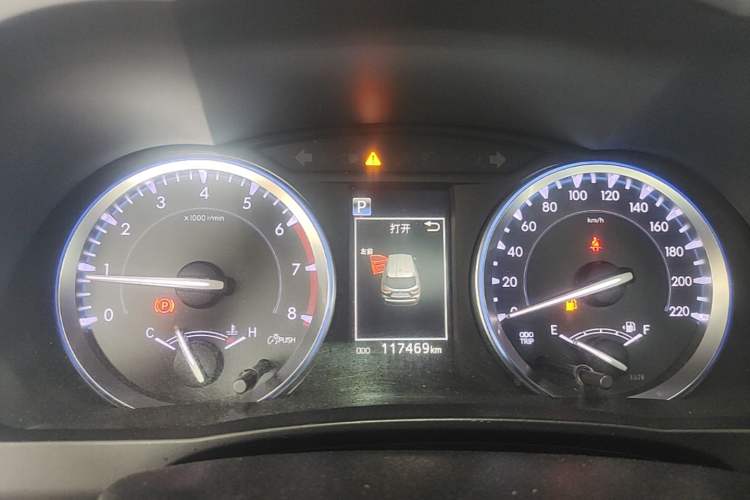 Used Toyota Highlander 2018 2.0T Four-Wheel Drive Luxury Version 7 Seats China VI Standard Instrument Cluster