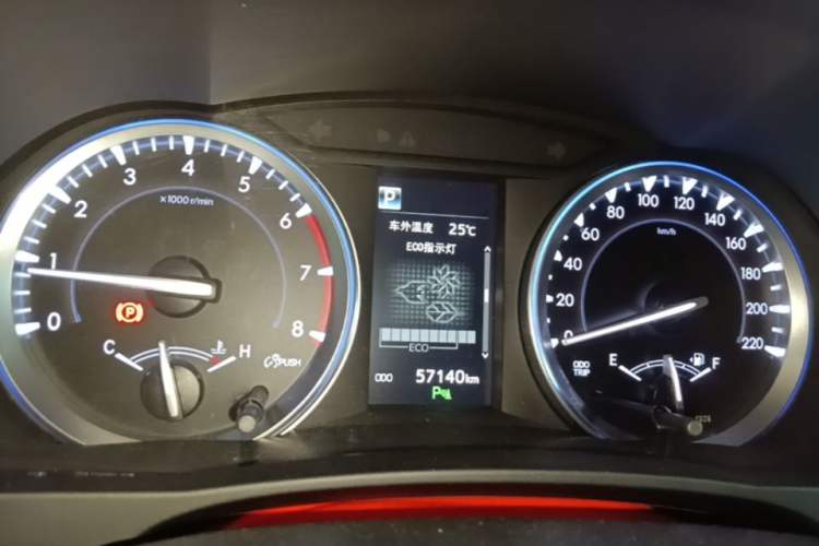 Used Toyota Highlander 2018 2.0T Four-Wheel Drive Luxury Version 7 Seats China VI Standard Instrument Cluster
