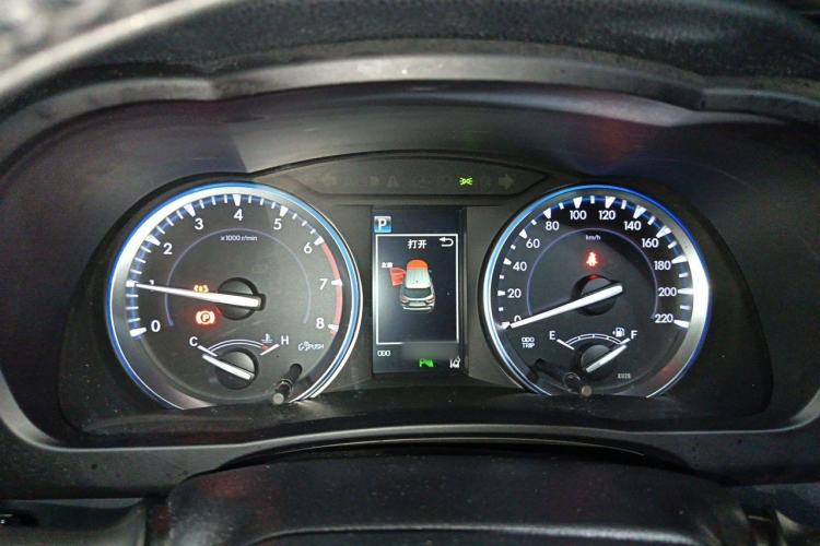 Used Toyota Highlander 2018 2.0T Four-Wheel Drive Prestige Version 7 Seats China VI Standard Instrument Cluster