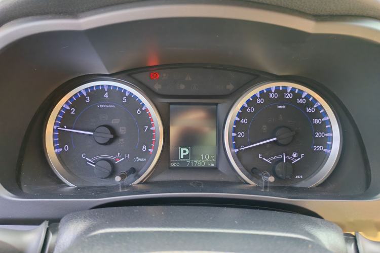 Used Toyota Highlander 2018 2.0T Two-Wheel Drive Elite Edition 7 Seats China VI Standard Instrument Cluster