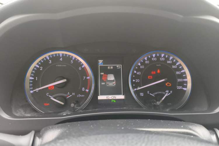 Used Toyota Highlander 2018 2.0T Four-Wheel Drive Luxury Edition 7 Seats China V Emission Standard Instrument Cluster