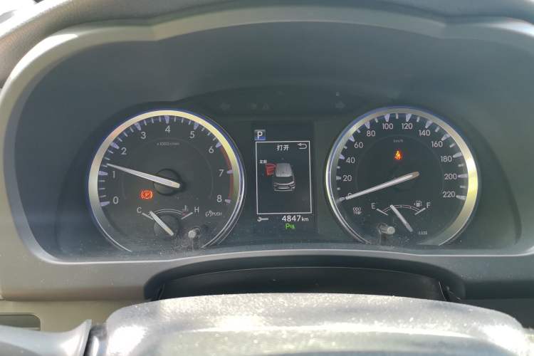 Used Toyota Highlander 2018 2.0T Four-Wheel Drive Prestige Version 7 Seats China VI Standard Instrument Cluster