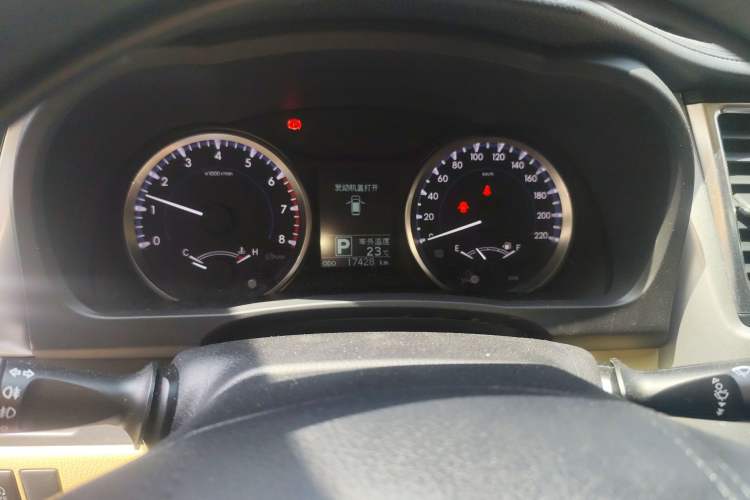 Used Toyota Highlander 2018 2.0T Four-Wheel Drive Elite Edition 7 Seats China VI Standard Instrument Cluster