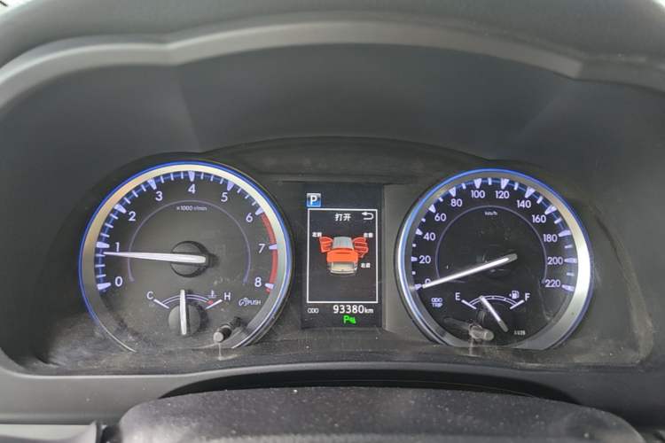 Used Toyota Highlander 2018 2.0T Four-Wheel Drive Luxury Version 7 Seats China VI Standard Instrument Cluster