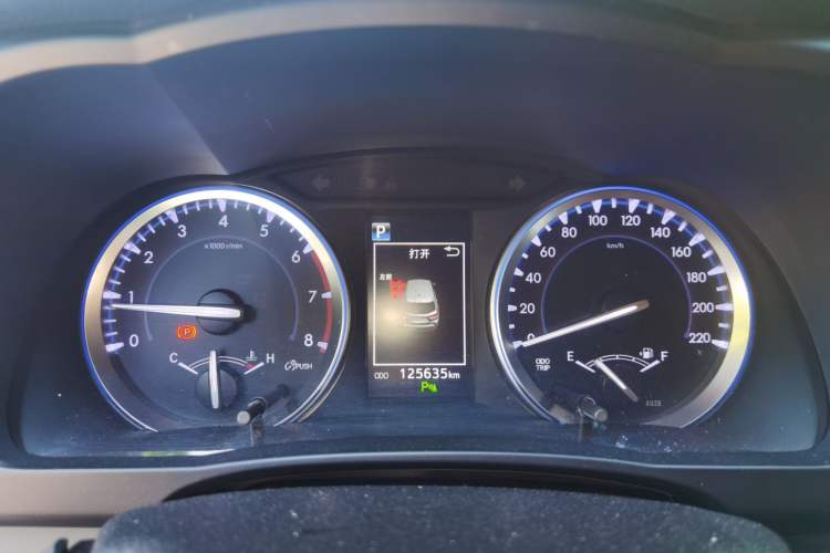 Used Toyota Highlander 2018 2.0T Four-Wheel Drive Knight Edition 7 Seats China VI Standard Instrument Cluster