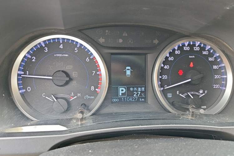 Used Toyota Highlander 2018 2.0T Two-Wheel Drive Elite Version 5 Seats China VI Standard Instrument Cluster