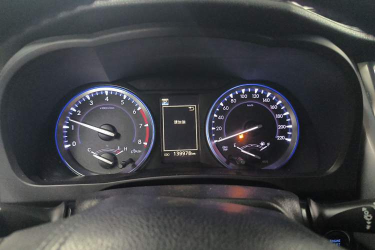Used Toyota Highlander 2018 2.0T Four-Wheel Drive Luxury Edition 7 Seats China V Emission Standard Instrument Cluster