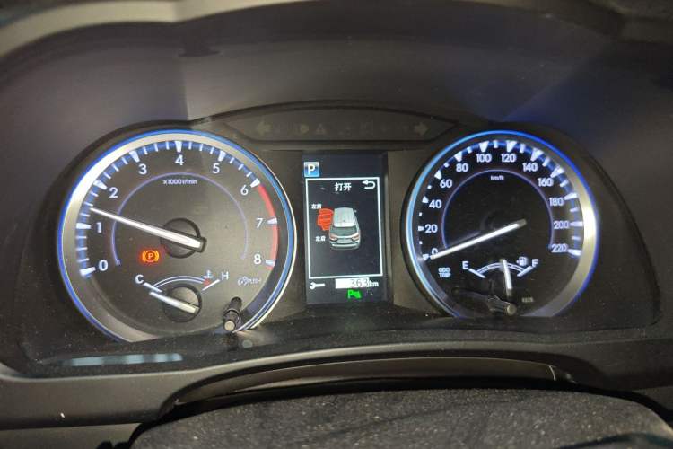 Used Toyota Highlander 2018 2.0T Four-Wheel Drive Luxury Version 7 Seats China VI Standard Instrument Cluster