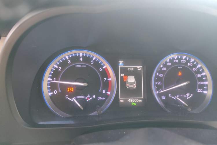 Used Toyota Highlander 2018 2.0T Four-Wheel Drive Prestige Version 7 Seats China VI Standard Instrument Cluster