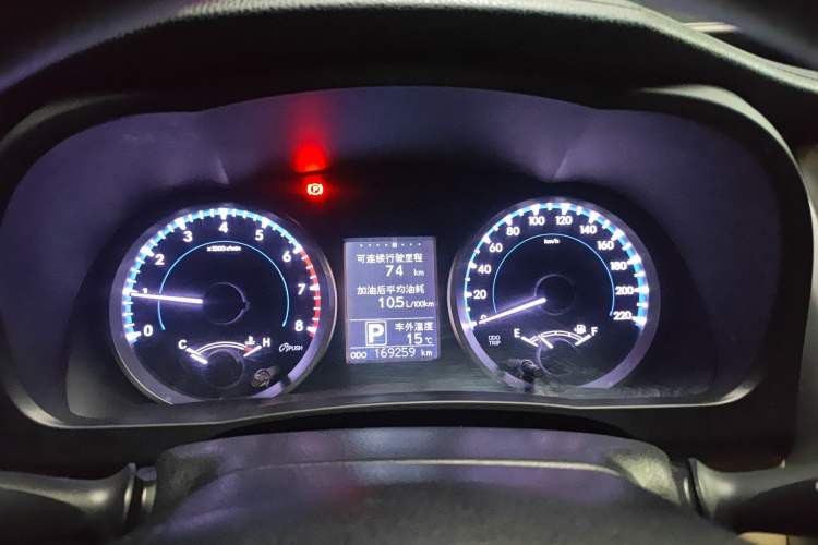 Used Toyota Highlander 2018 2.0T Four-Wheel Drive Elite Edition 7 Seats China VI Standard Instrument Cluster