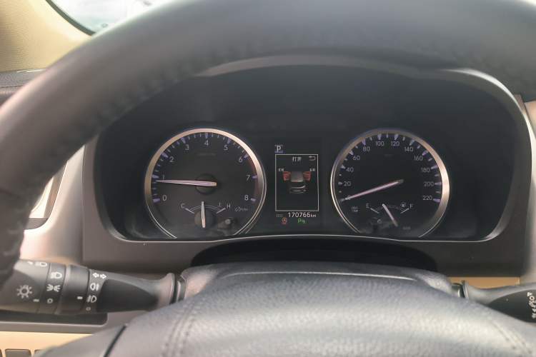 Used Toyota Highlander 2018 2.0T Four-Wheel Drive Luxury Version 7 Seats China VI Standard Instrument Cluster