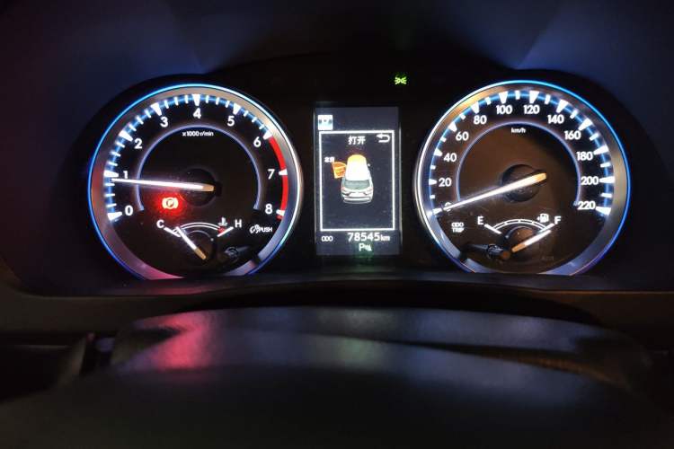 Used Toyota Highlander 2018 2.0T Four-Wheel Drive Prestige Version 7 Seats China VI Standard Instrument Cluster