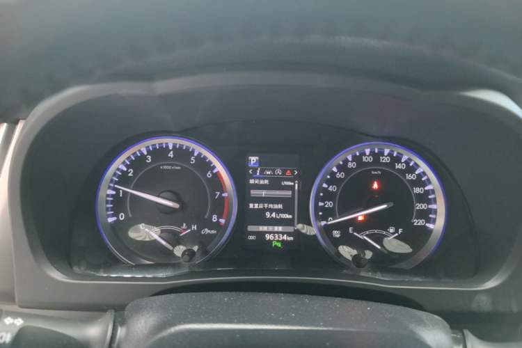 Used Toyota Highlander 2018 2.0T Four-Wheel Drive Knight Edition 7 Seats China VI Standard Instrument Cluster