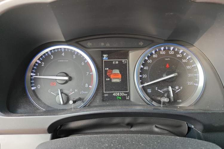 Used Toyota Highlander 2018 2.0T Four-Wheel Drive Prestige Version 7 Seats China VI Standard Instrument Cluster