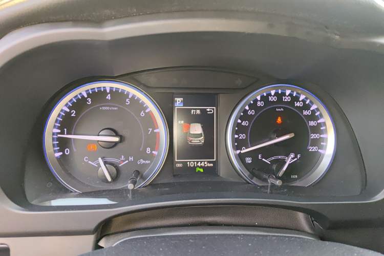 Used Toyota Highlander 2018 2.0T Four-Wheel Drive Luxury Version 7 Seats China VI Standard Instrument Cluster