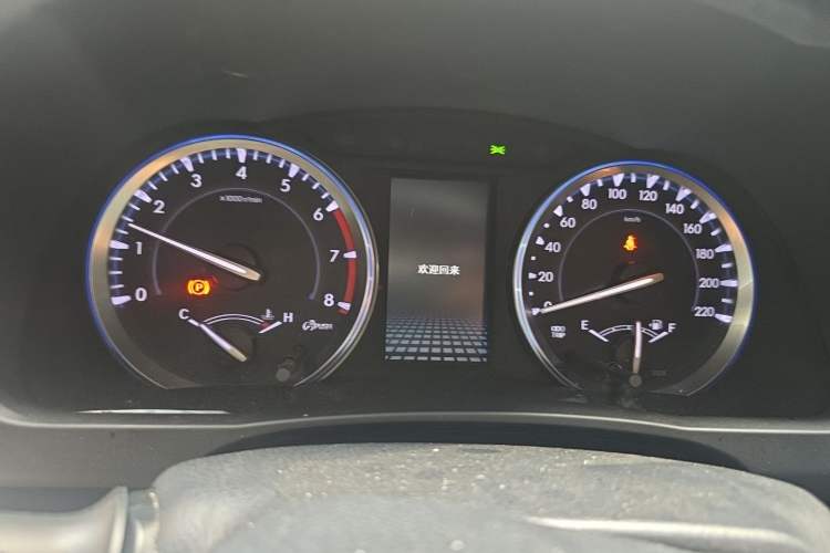 Used Toyota Highlander 2018 2.0T Four-Wheel Drive Luxury Version 7 Seats China VI Standard Instrument Cluster