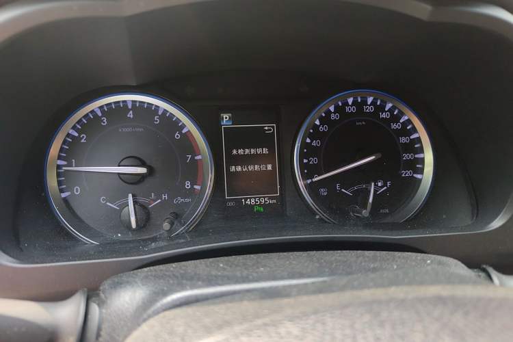 Used Toyota Highlander 2018 2.0T Four-Wheel Drive Luxury Version 7 Seats China VI Standard Instrument Cluster