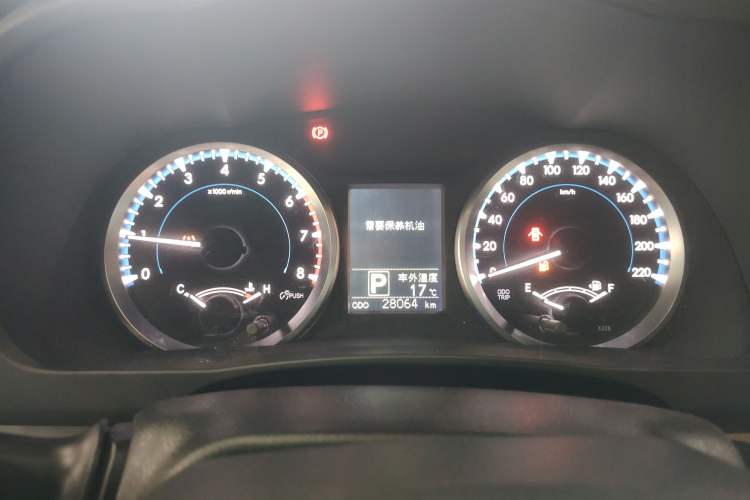 Used Toyota Highlander 2018 2.0T Two-Wheel Drive Elite Version 5 Seats China VI Standard Instrument Cluster
