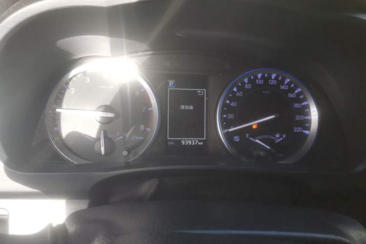 Used Toyota Highlander 2018 2.0T Four-Wheel Drive Prestige Version 7 Seats China VI Standard Instrument Cluster