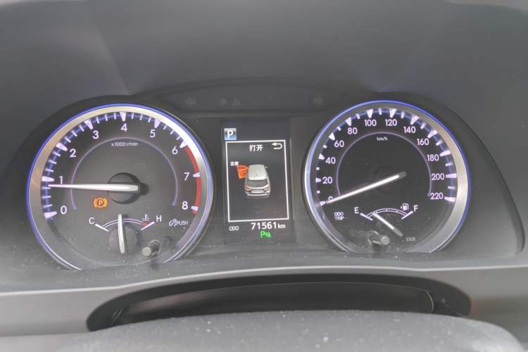 Used Toyota Highlander 2018 2.0T Four-Wheel Drive Luxury Version 7 Seats China VI Standard Instrument Cluster