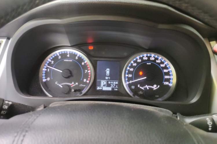 Used Toyota Highlander 2018 2.0T Two-Wheel Drive Elite Version 5 Seats China VI Standard Instrument Cluster