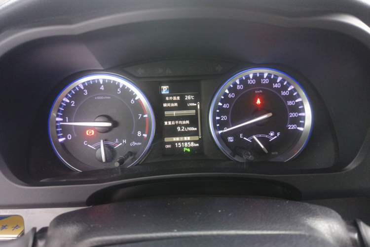 Used Toyota Highlander 2018 2.0T Four-Wheel Drive Luxury Edition 7 Seats China V Emission Standard Instrument Cluster