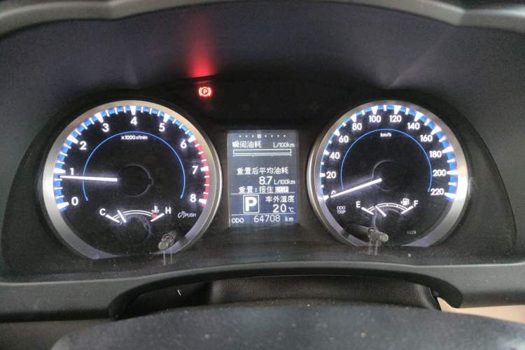 Used Toyota Highlander 2018 2.0T Four-Wheel Drive Elite Edition 7 Seats China VI Standard Instrument Cluster