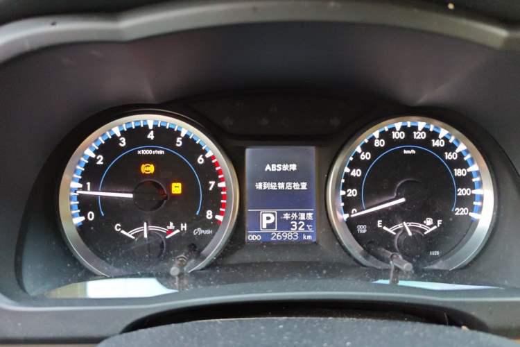 Used Toyota Highlander 2018 2.0T Four-Wheel Drive Elite Edition 7 Seats China VI Standard Instrument Cluster
