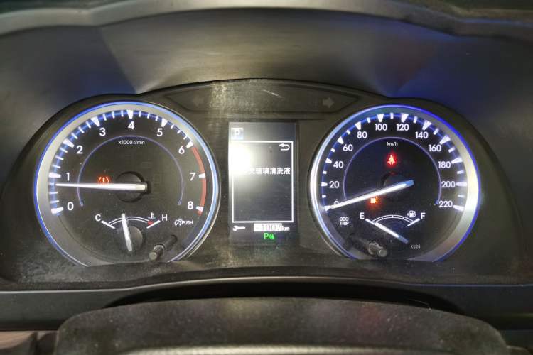 Used Toyota Highlander 2018 2.0T Two-Wheel Drive Prestige Edition 7 Seats China VI Standard Instrument Cluster