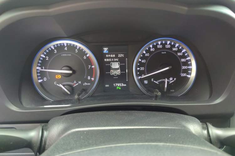 Used Toyota Highlander 2018 2.0T Four-Wheel Drive Prestige Version 7 Seats China VI Standard Instrument Cluster