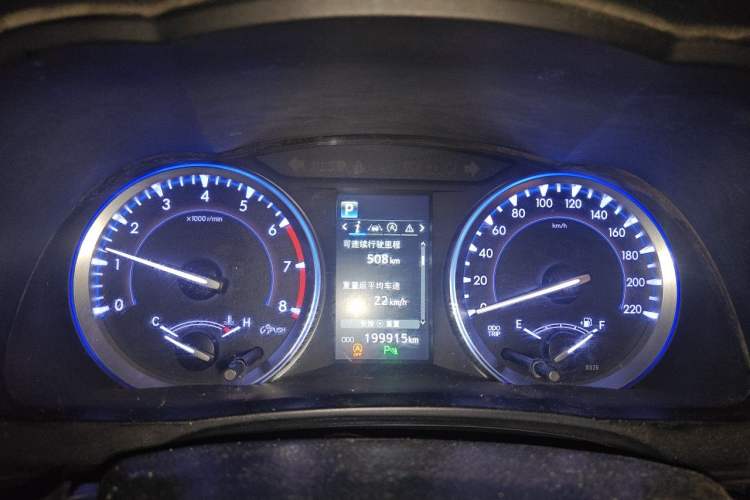 Used Toyota Highlander 2018 2.0T Four-Wheel Drive Prestige Version 7 Seats China V Emission Standard Instrument Cluster