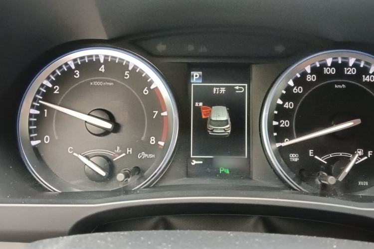 Used Toyota Highlander 2018 2.0T Four-Wheel Drive Luxury Version 7 Seats China VI Standard Instrument Cluster