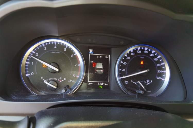 Used Toyota Highlander 2018 2.0T Four-Wheel Drive Luxury Version 7 Seats China VI Standard Instrument Cluster