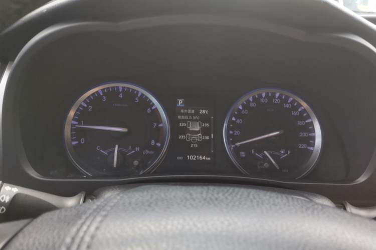 Used Toyota Highlander 2018 2.0T Four-Wheel Drive Luxury Version 7 Seats China VI Standard Instrument Cluster