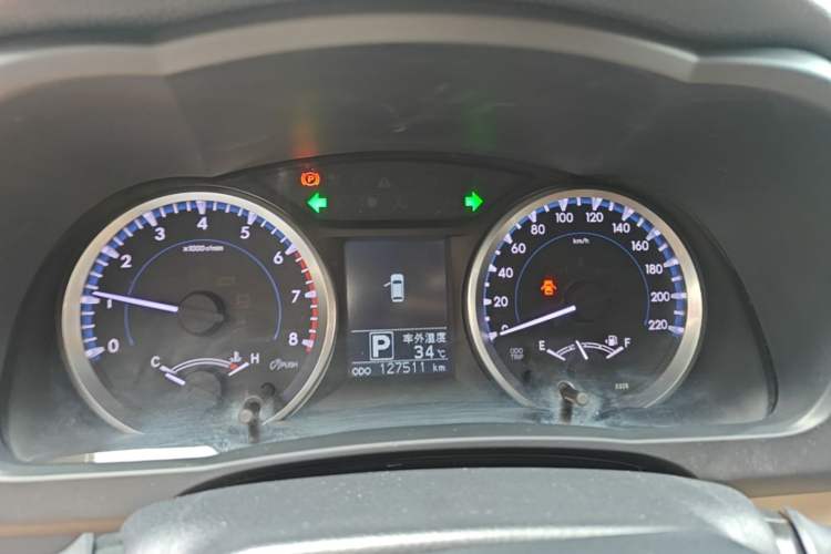Used Toyota Highlander 2018 2.0T Two-Wheel Drive Elite Edition 5 Seats Emission Standard China V Instrument Cluster