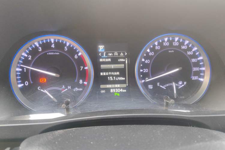 Used Toyota Highlander 2018 2.0T Four-Wheel Drive Luxury Edition 7 Seats China V Emission Standard Instrument Cluster