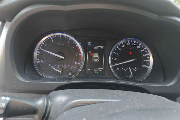 Used Toyota Highlander 2018 2.0T Four-Wheel Drive Luxury Version 7 Seats China VI Standard Instrument Cluster