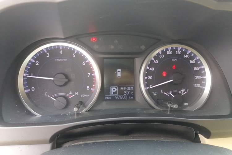 Used Toyota Highlander 2018 2.0T Four-Wheel Drive Elite Edition 7 Seats China VI Standard Instrument Cluster