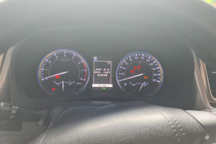 Used Toyota Highlander 2018 2.0T Four-Wheel Drive Luxury Edition 7 Seats China V Emission Standard Instrument Cluster
